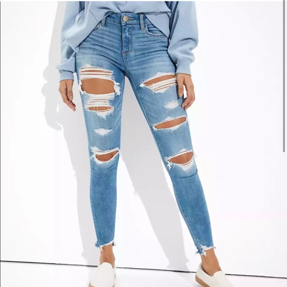 American Eagle size 18 Ripped Jeans